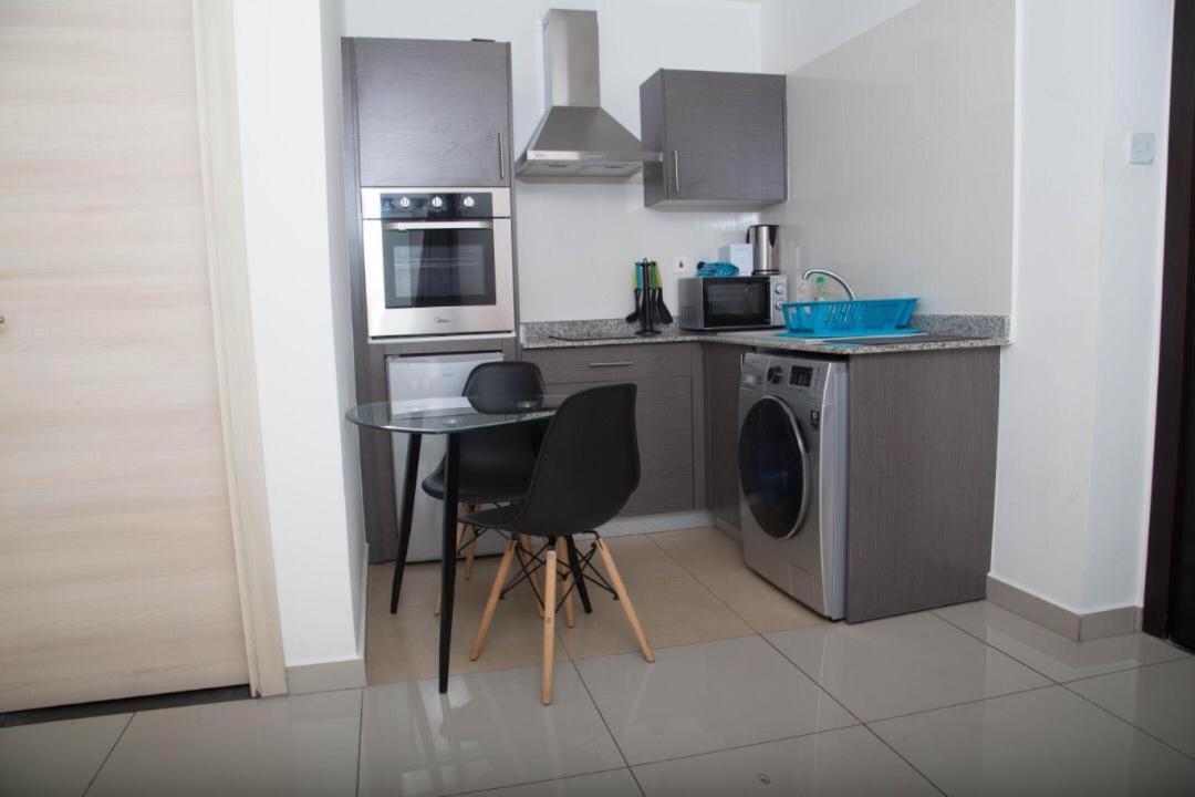 The Gallery Luxury Apartments アクラ エクステリア 写真